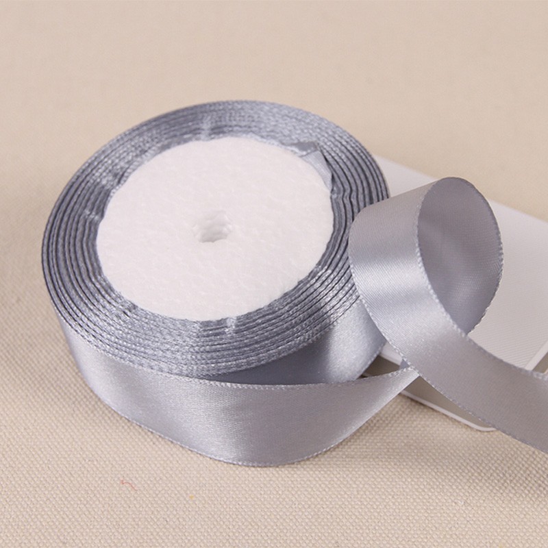 Bobine 25 yards ruban satin 2,5cm