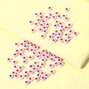 250 pcs Perles rondes cœurs rouges 6mm