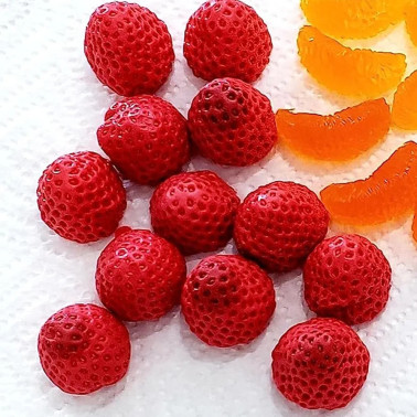 Moule en Forme de Fraises 🍓 – 4 Cavitées - Pour Gâteaux, Desserts, Résine, Bougies et Savon