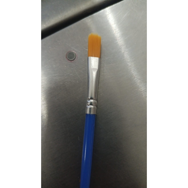 ** Pinceau Plate 6mm