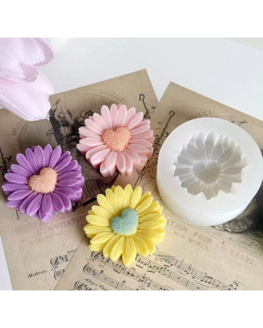 Moule en Silicone Fleur Marguerite Cœur – Bougie DIY (Ø 7 cm) 🌼💖