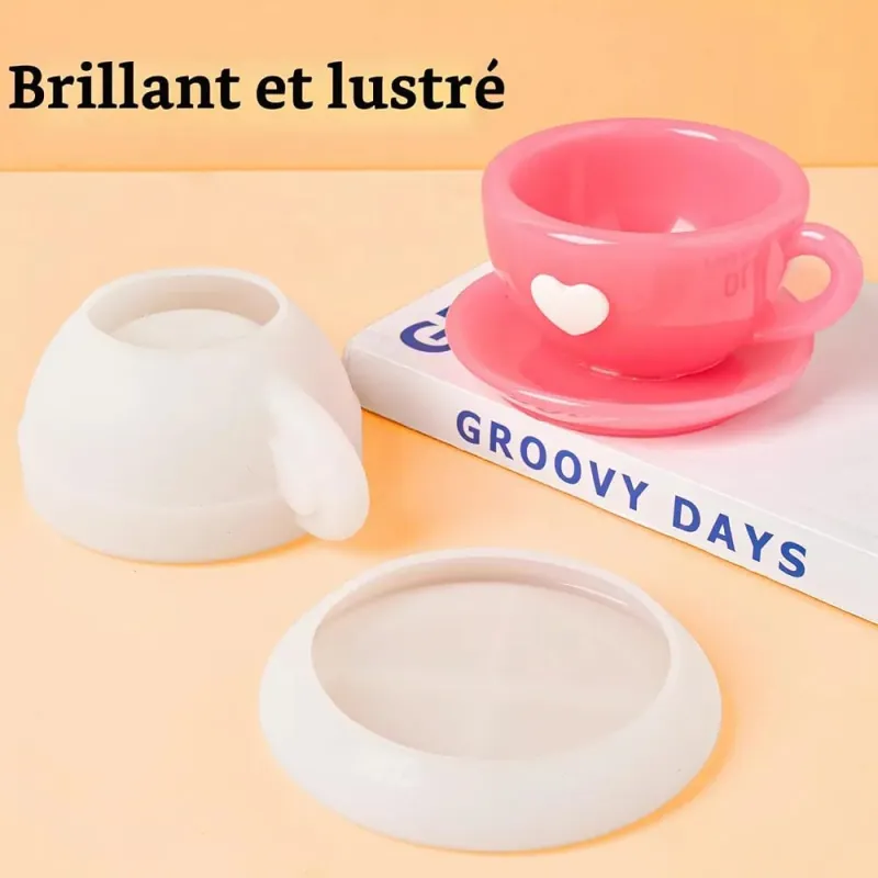 Set de 2  Moules silicone pour tasse à café et soucoupe avec motif  forme de cœur