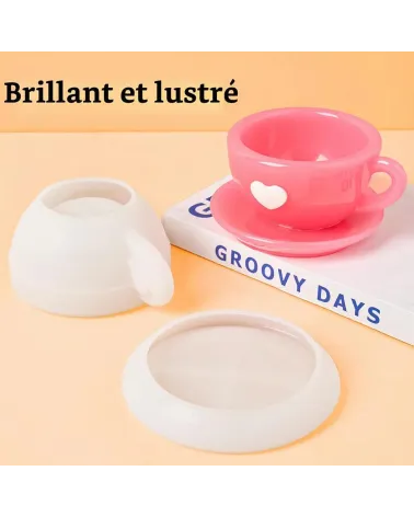 Set de 2  Moules silicone pour tasse à café et soucoupe avec motif  forme de cœur